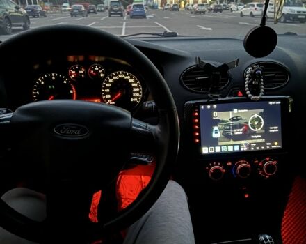 Серый Форд Фокус, объемом двигателя 1.6 л и пробегом 340 тыс. км за 4350 $, фото 5 на Automoto.ua