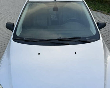 Серый Форд Фокус, объемом двигателя 1.6 л и пробегом 243 тыс. км за 4200 $, фото 9 на Automoto.ua