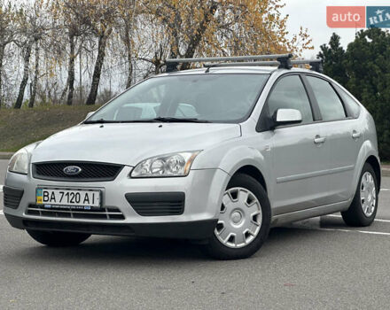 Серый Форд Фокус, объемом двигателя 1.6 л и пробегом 251 тыс. км за 4500 $, фото 7 на Automoto.ua