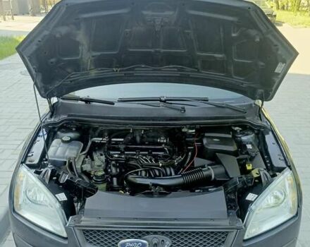Сірий Форд Фокус, об'ємом двигуна 1.6 л та пробігом 240 тис. км за 4200 $, фото 26 на Automoto.ua