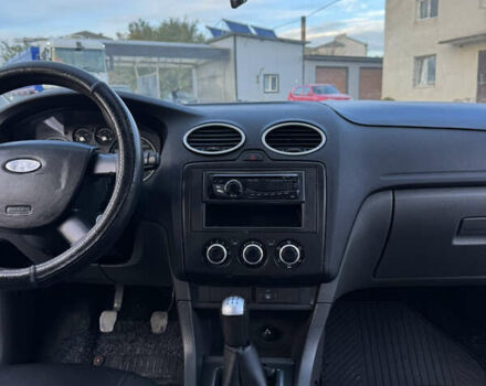 Серый Форд Фокус, объемом двигателя 1.6 л и пробегом 243 тыс. км за 4200 $, фото 20 на Automoto.ua