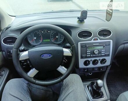 Серый Форд Фокус, объемом двигателя 1.6 л и пробегом 240 тыс. км за 4200 $, фото 20 на Automoto.ua