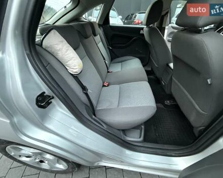 Сірий Форд Фокус, об'ємом двигуна 0 л та пробігом 208 тис. км за 4750 $, фото 5 на Automoto.ua