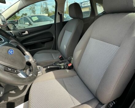 Серый Форд Фокус, объемом двигателя 1.6 л и пробегом 239 тыс. км за 5600 $, фото 13 на Automoto.ua