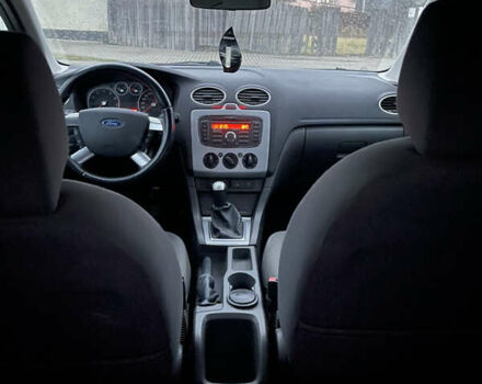 Сірий Форд Фокус, об'ємом двигуна 1.6 л та пробігом 199 тис. км за 4500 $, фото 13 на Automoto.ua