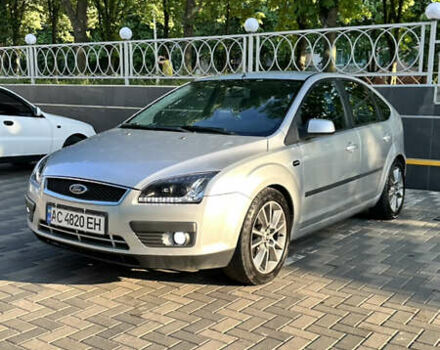 Серый Форд Фокус, объемом двигателя 1.6 л и пробегом 233 тыс. км за 4400 $, фото 1 на Automoto.ua