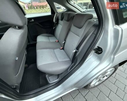 Сірий Форд Фокус, об'ємом двигуна 0 л та пробігом 208 тис. км за 4750 $, фото 4 на Automoto.ua