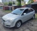 Серый Форд Фокус, объемом двигателя 1.6 л и пробегом 153 тыс. км за 4500 $, фото 2 на Automoto.ua