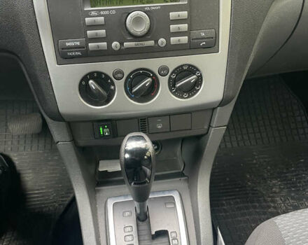 Форд Фокус 2007 в Киеве на Automoto.ua Серый Форд Фокус, объемом двигателя 1.6 л и пробегом 143 тыс. км за 4900 $, фото 11 на Automoto.ua