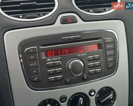 Серый Форд Фокус, объемом двигателя 1.6 л и пробегом 251 тыс. км за 4500 $, фото 35 на Automoto.ua