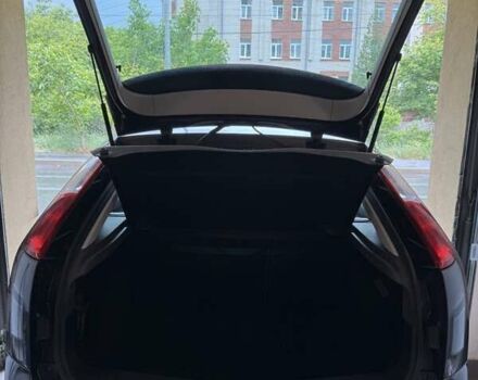 Серый Форд Фокус, объемом двигателя 1.8 л и пробегом 399 тыс. км за 4500 $, фото 4 на Automoto.ua