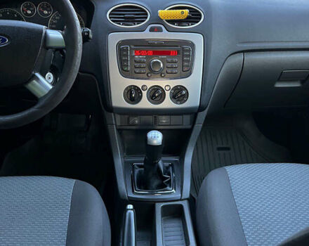 Форд Фокус 2007 в Киеве на Automoto.ua Серый Форд Фокус, объемом двигателя 1.6 л и пробегом 248 тыс. км за 4500 $, фото 19 на Automoto.ua