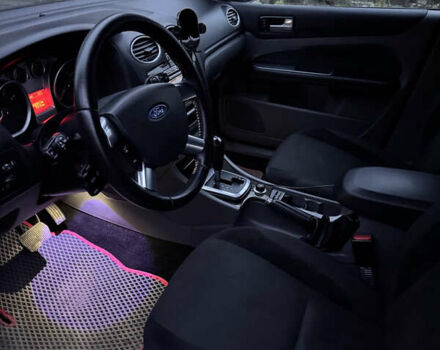 Серый Форд Фокус, объемом двигателя 1.6 л и пробегом 240 тыс. км за 5000 $, фото 19 на Automoto.ua