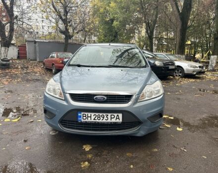 Серый Форд Фокус, объемом двигателя 1.6 л и пробегом 250 тыс. км за 3700 $, фото 2 на Automoto.ua
