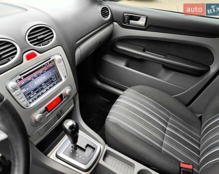 Серый Форд Фокус, объемом двигателя 1.6 л и пробегом 188 тыс. км за 4990 $, фото 35 на Automoto.ua