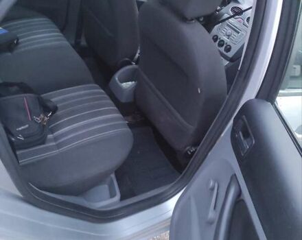 Сірий Форд Фокус, об'ємом двигуна 1.6 л та пробігом 332 тис. км за 5000 $, фото 14 на Automoto.ua