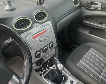 Серый Форд Фокус, объемом двигателя 1.6 л и пробегом 260 тыс. км за 4200 $, фото 35 на Automoto.ua