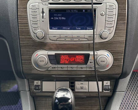 Серый Форд Фокус, объемом двигателя 1.6 л и пробегом 240 тыс. км за 5000 $, фото 30 на Automoto.ua