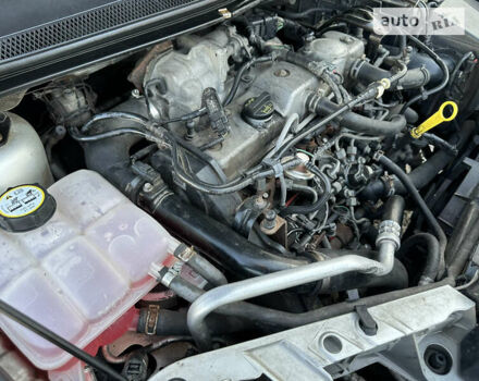 Серый Форд Фокус, объемом двигателя 1.75 л и пробегом 250 тыс. км за 6100 $, фото 23 на Automoto.ua