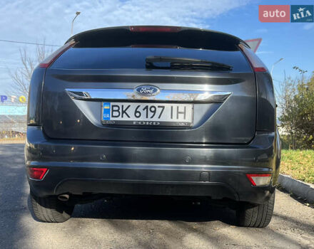 Сірий Форд Фокус, об'ємом двигуна 1.8 л та пробігом 236 тис. км за 4800 $, фото 9 на Automoto.ua