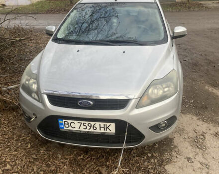 Серый Форд Фокус, объемом двигателя 1.6 л и пробегом 260 тыс. км за 4200 $, фото 1 на Automoto.ua