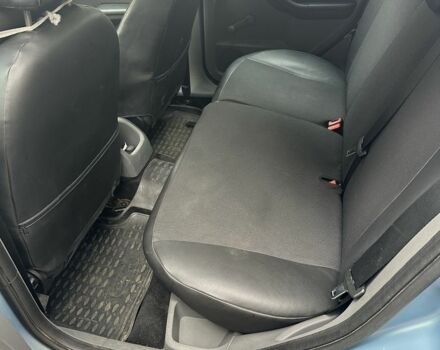 Серый Форд Фокус, объемом двигателя 1.6 л и пробегом 250 тыс. км за 3700 $, фото 10 на Automoto.ua