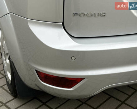 Сірий Форд Фокус, об'ємом двигуна 1.6 л та пробігом 188 тис. км за 5555 $, фото 26 на Automoto.ua