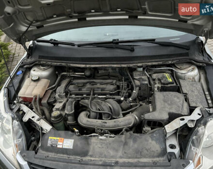Сірий Форд Фокус, об'ємом двигуна 1.6 л та пробігом 188 тис. км за 5555 $, фото 43 на Automoto.ua
