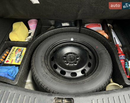 Сірий Форд Фокус, об'ємом двигуна 1.6 л та пробігом 188 тис. км за 5555 $, фото 31 на Automoto.ua