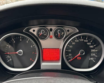 Серый Форд Фокус, объемом двигателя 1.6 л и пробегом 240 тыс. км за 5000 $, фото 22 на Automoto.ua