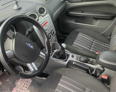 Серый Форд Фокус, объемом двигателя 1.6 л и пробегом 260 тыс. км за 4200 $, фото 34 на Automoto.ua