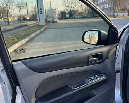 Сірий Форд Фокус, об'ємом двигуна 1.56 л та пробігом 330 тис. км за 3700 $, фото 6 на Automoto.ua