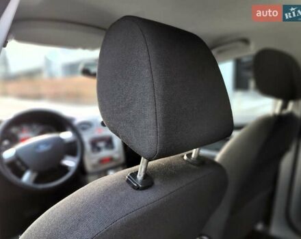 Форд Фокус 2008 в Киеве на Automoto.ua Серый Форд Фокус, объемом двигателя 1.6 л и пробегом 188 тыс. км за 5490 $, фото 44 на Automoto.ua