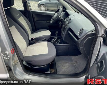 Серый Форд Фокус, объемом двигателя 1.4 л и пробегом 133 тыс. км за 3700 $, фото 9 на Automoto.ua