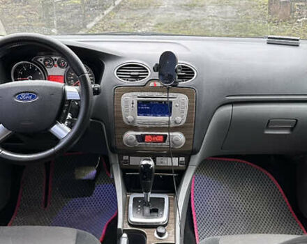 Серый Форд Фокус, объемом двигателя 1.6 л и пробегом 240 тыс. км за 5000 $, фото 40 на Automoto.ua