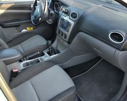 Серый Форд Фокус, объемом двигателя 1.6 л и пробегом 234 тыс. км за 4900 $, фото 18 на Automoto.ua