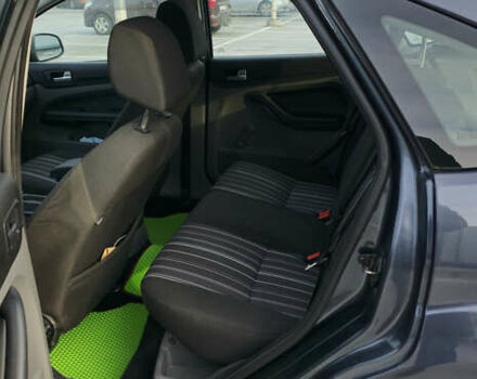 Форд Фокус 2008 у Києві на Automoto.ua Сірий Форд Фокус, об'ємом двигуна 1.6 л та пробігом 255 тис. км за 4900 $, фото 15 на Automoto.ua