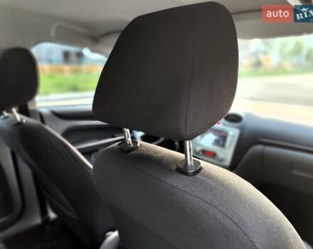 Форд Фокус 2008 в Киеве на Automoto.ua Серый Форд Фокус, объемом двигателя 1.6 л и пробегом 188 тыс. км за 5490 $, фото 58 на Automoto.ua