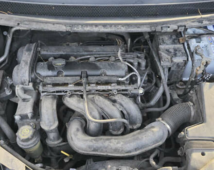 Форд Фокус 2008 у Києві на Automoto.ua Сірий Форд Фокус, об'ємом двигуна 1.6 л та пробігом 255 тис. км за 4900 $, фото 31 на Automoto.ua