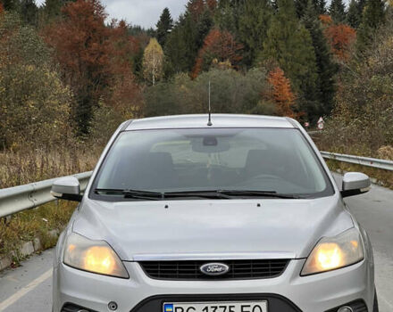 Сірий Форд Фокус, об'ємом двигуна 1.75 л та пробігом 300 тис. км за 4200 $, фото 1 на Automoto.ua