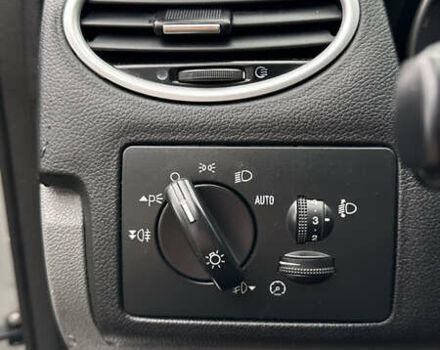 Серый Форд Фокус, объемом двигателя 1.6 л и пробегом 240 тыс. км за 5000 $, фото 37 на Automoto.ua