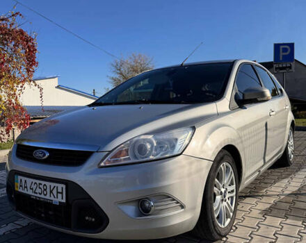 Серый Форд Фокус, объемом двигателя 1.6 л и пробегом 240 тыс. км за 5000 $, фото 2 на Automoto.ua