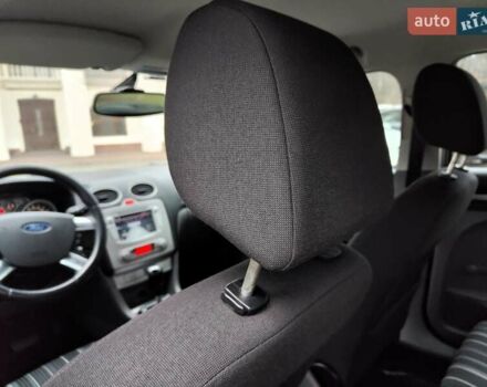 Серый Форд Фокус, объемом двигателя 1.6 л и пробегом 188 тыс. км за 4990 $, фото 42 на Automoto.ua