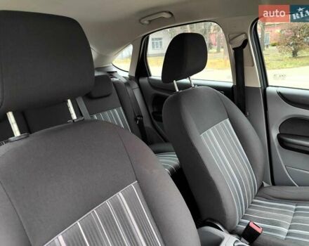 Серый Форд Фокус, объемом двигателя 1.6 л и пробегом 188 тыс. км за 4990 $, фото 53 на Automoto.ua