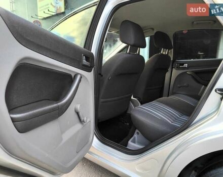 Форд Фокус 2008 в Киеве на Automoto.ua Серый Форд Фокус, объемом двигателя 1.6 л и пробегом 188 тыс. км за 5490 $, фото 42 на Automoto.ua