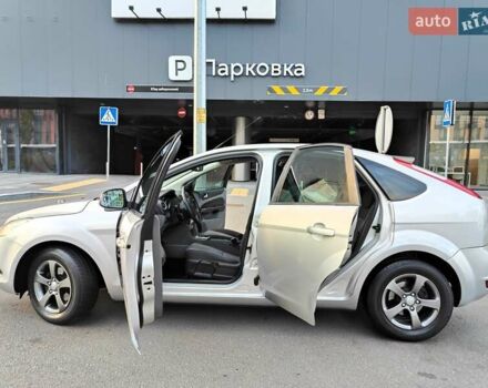 Форд Фокус 2008 в Киеве на Automoto.ua Серый Форд Фокус, объемом двигателя 1.6 л и пробегом 188 тыс. км за 5490 $, фото 10 на Automoto.ua