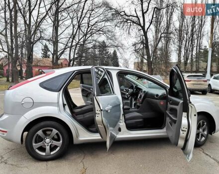 Серый Форд Фокус, объемом двигателя 1.6 л и пробегом 188 тыс. км за 4990 $, фото 23 на Automoto.ua