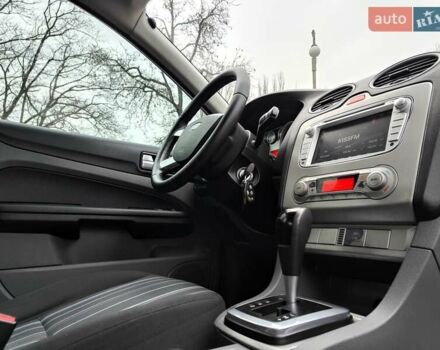 Серый Форд Фокус, объемом двигателя 1.6 л и пробегом 188 тыс. км за 4990 $, фото 49 на Automoto.ua