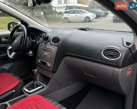 Сірий Форд Фокус, об'ємом двигуна 1.6 л та пробігом 188 тис. км за 5555 $, фото 35 на Automoto.ua