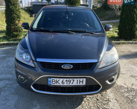 Сірий Форд Фокус, об'ємом двигуна 1.8 л та пробігом 236 тис. км за 4800 $, фото 3 на Automoto.ua